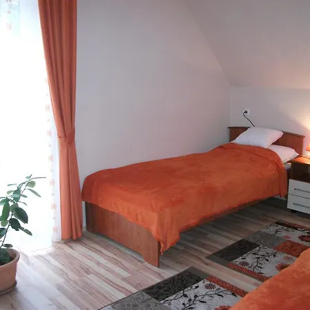 Penzion Jobor Vendeghaz Győrújbarát