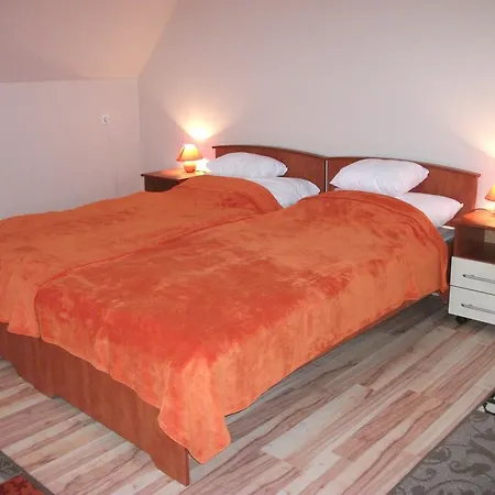 Penzion Jobor Vendeghaz Győrújbarát